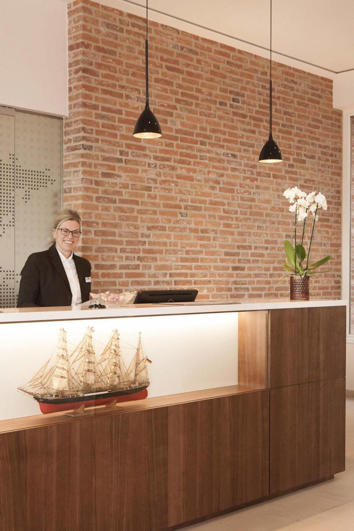 Hotel Hafenspeicher レーア エクステリア 写真